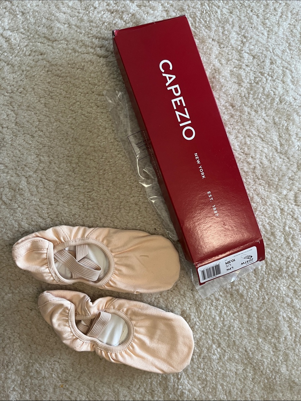 Capezio Hanami canvas Ballet Shoes for women (brand new) 2037M size 10.5